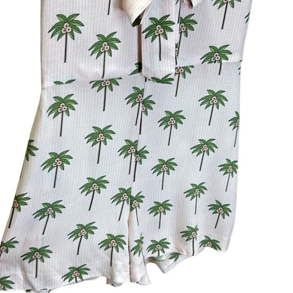 Alice & Olivia - “Macall” Short-Sleeve, Palm-Tree Print Romper - Size 0, Pink - Picture 10 of 17